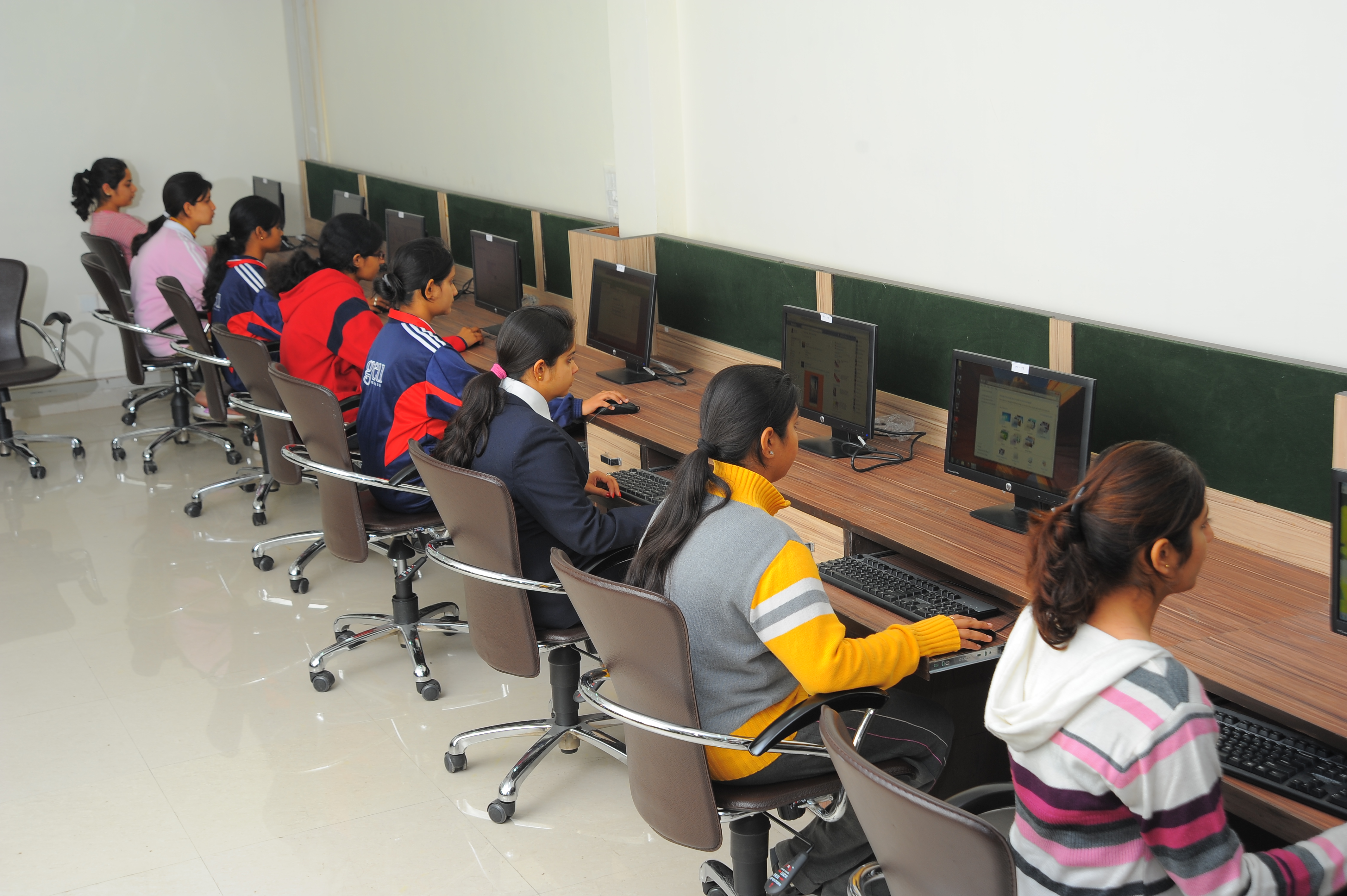 Bit-n-Byte Computers institute, Amritsar